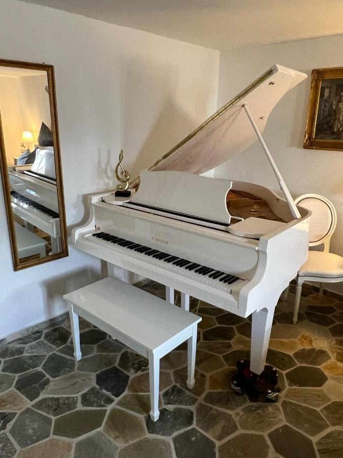 Schloss Grabow, Resting Place & A Luxury Piano Collection Resort, Prignitz Brandenburg Grabow  Ngoại thất bức ảnh